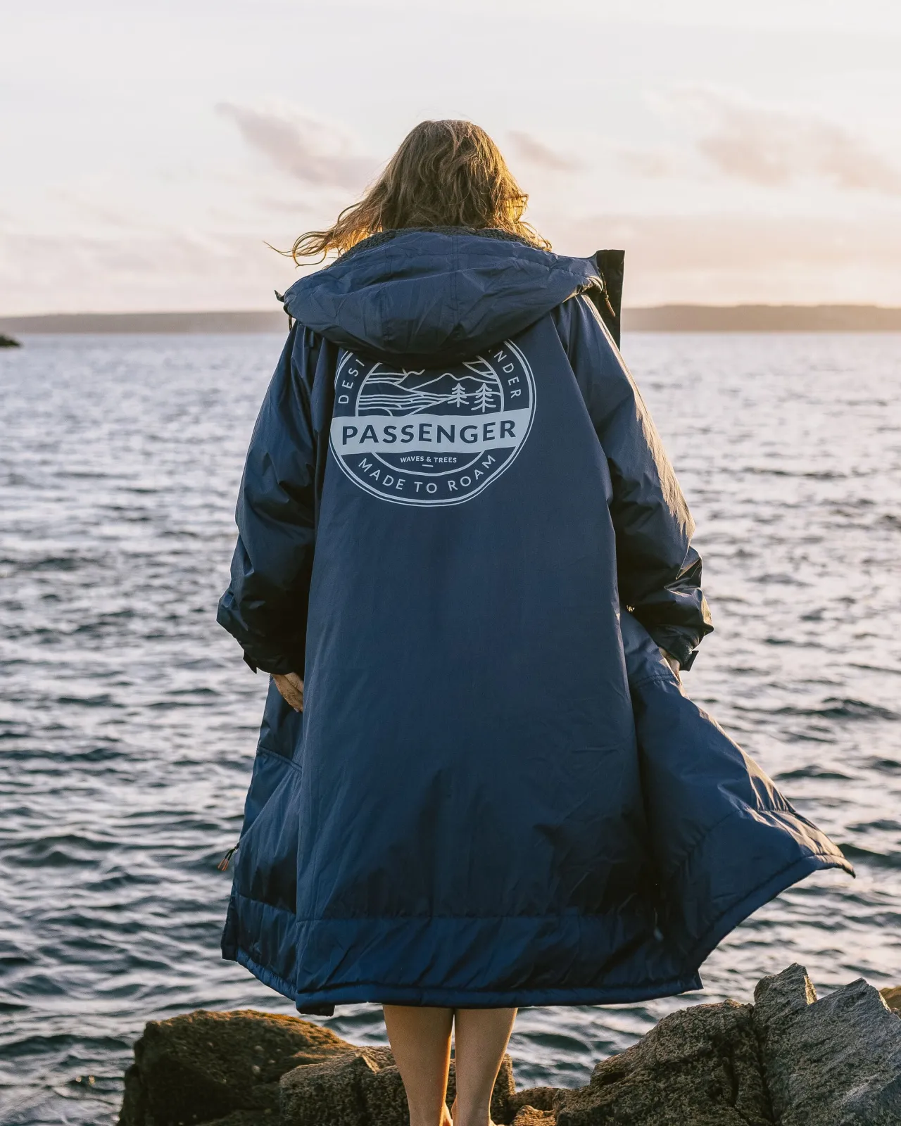 Outlet Waves Recycelter Sherpa Gefütterter Surf-Poncho - Tiefes Marineblau Surf-ponchos | Surf-ponchos