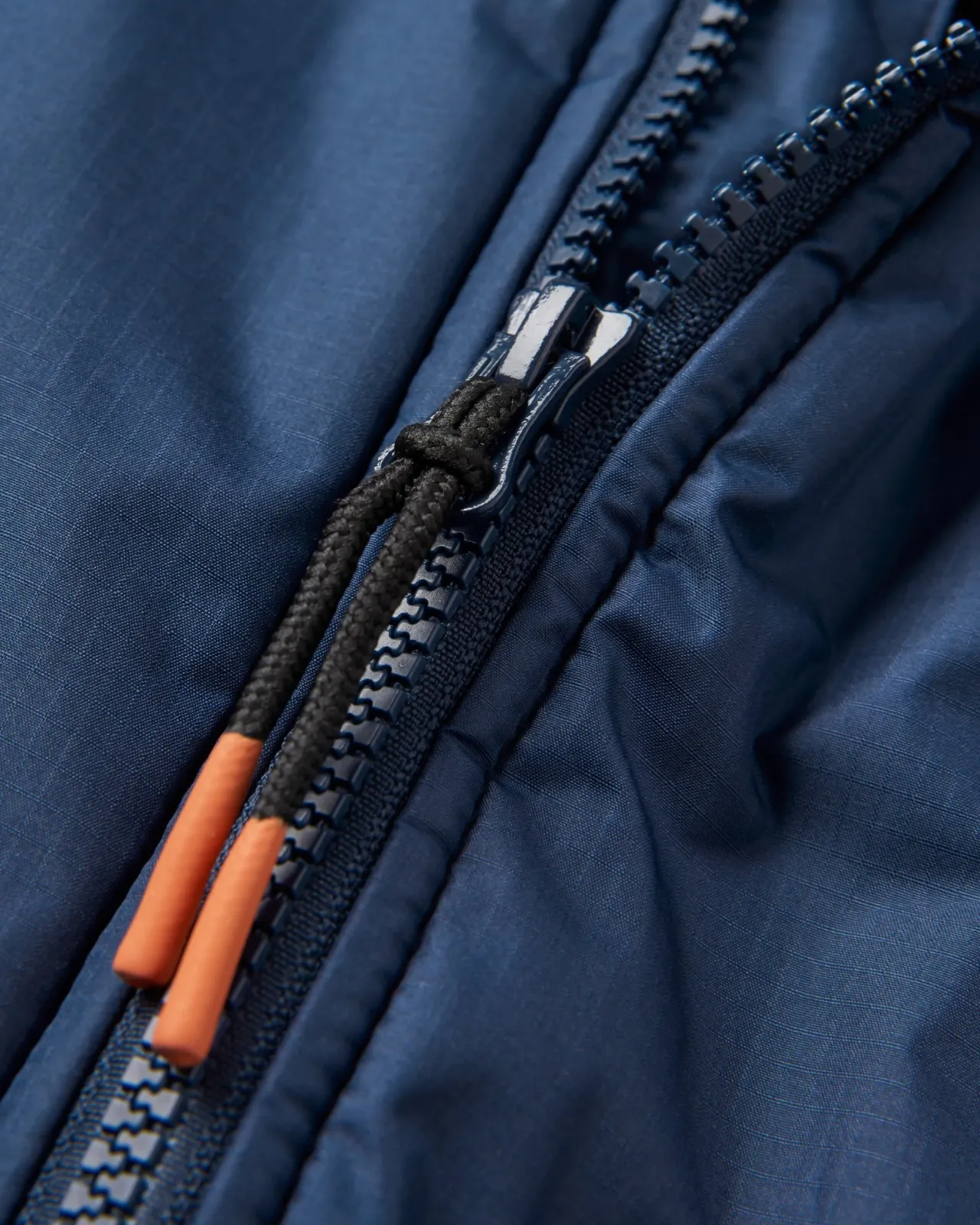 waves_recycelter_sherpa_geftterter_surfponcho__tiefes_marineblau_11.webp Outlet Waves Recycelter Sherpa Gefütterter Surf-Poncho - Tiefes Marineblau Surf-ponchos | Surf-ponchos