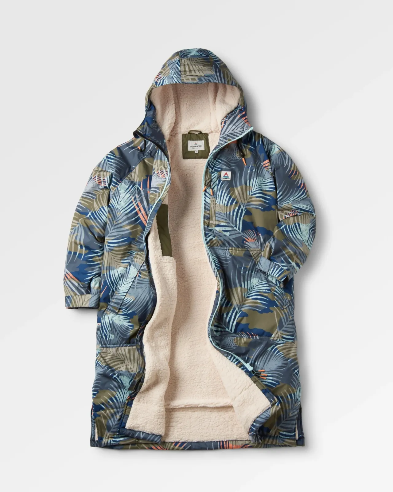 Flash Sale Waves Recycled Sherpa Lined Changing Robe - Palm Camo Apricot Surf-ponchos | Surf-ponchos