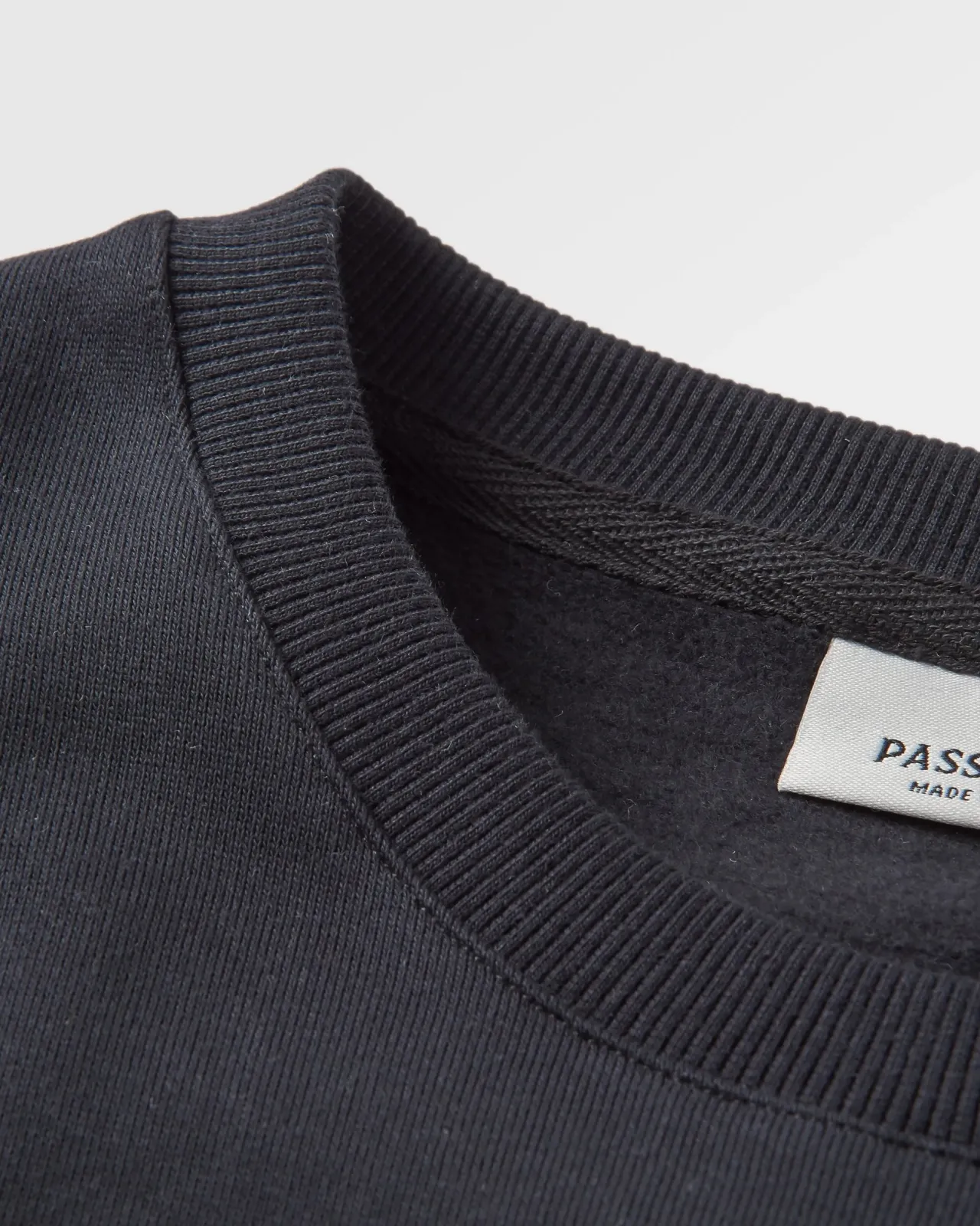 yuca_biobaumwollsweatshirt__schwarz_5.webp Store Yuca Bio-Baumwoll-Sweatshirt - Herren Kapuzenpullover & Sweatshirts